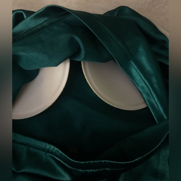 NWT ALLEGRA K BEAUTIFUL EMERALD GREEN strapless gown - Picture 4 of 10